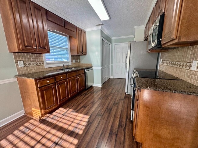 140 Clear Creek Dr in New Market, AL - Building Photo - Building Photo