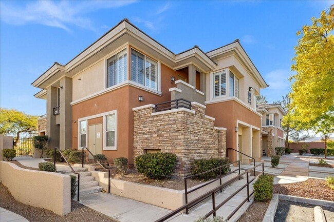 660 Peachy Canyon Cir in Las Vegas, NV - Building Photo - Building Photo