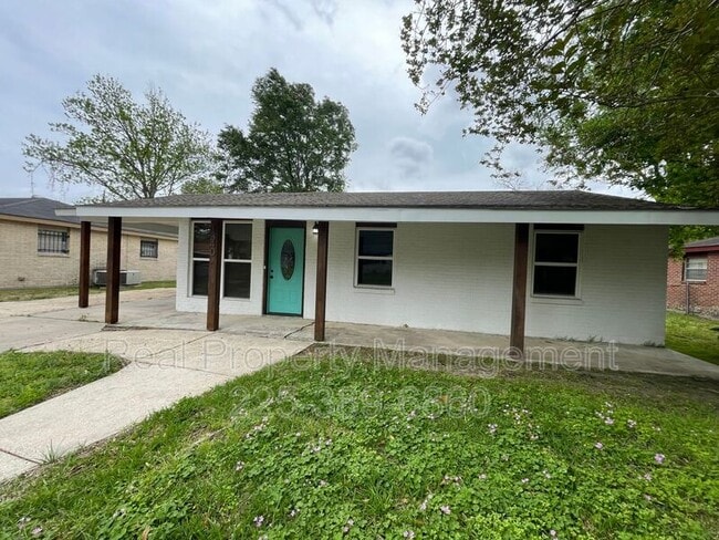 property at 1340 Bellonia Dr