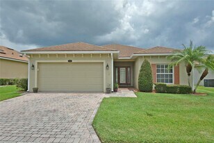 4302 Berwick Dr in Lake Wales, FL - Building Photo