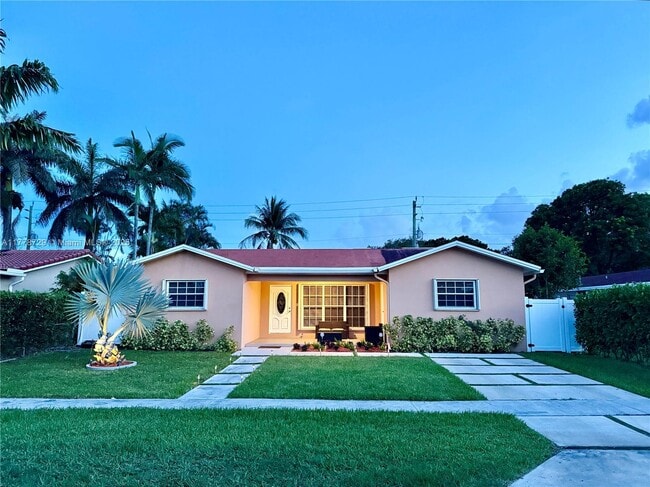 property at 206 SE 3rd Pl