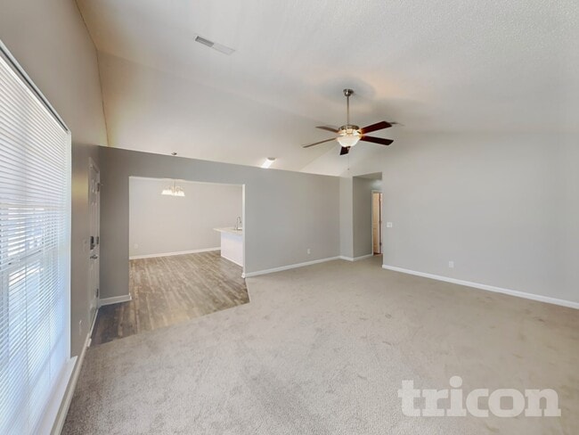 337 White Gables Dr in Columbia, SC - Building Photo - Building Photo