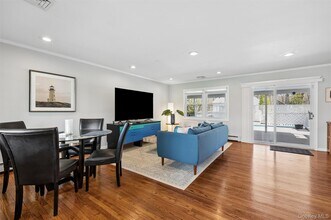 50 Hazelwood Ave in Westhampton Beach, NY - Building Photo - Building Photo