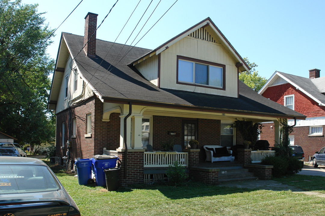 218 University Ave in Lexington, KY - Foto de edificio