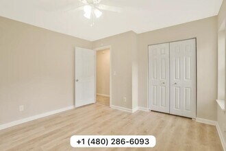 3490 Thompson Dr NW in Atlanta, GA - Building Photo - Building Photo