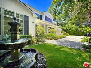 3815 Valley Meadow Rd in Los Angeles, CA - Building Photo - Building Photo
