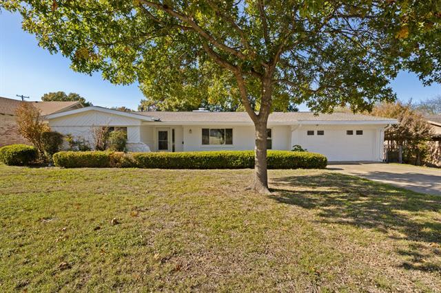 5632 Wimbleton Way in Fort Worth, TX - Building Photo