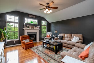 613 Adens Woods Ct in Columbia, MO - Building Photo - Building Photo