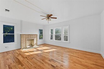 800 W Lowden St in Fort Worth, TX - Building Photo - Building Photo