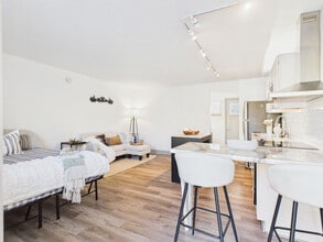 Flour Mill in Steamboat Springs, CO - Foto de edificio - Building Photo