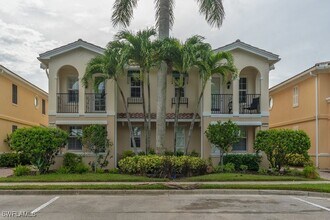 8112 Josefa Way in Naples, FL - Building Photo - Building Photo