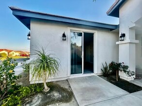 41575 Ashford Pl in Indio, CA - Foto de edificio - Building Photo