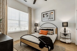 The Pendant Southlands in Aurora, CO - Building Photo - Building Photo