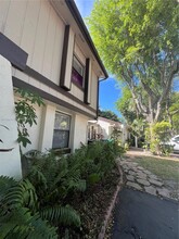 6834 SW 128th Pl in Miami, FL - Foto de edificio - Building Photo