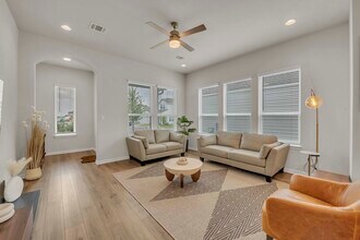 8616 Torrita Dr in Hutto, TX - Building Photo - Building Photo