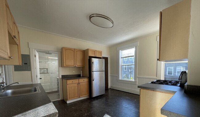 34 Calumet St, Unit 3B in Boston, MA - Building Photo - Building Photo