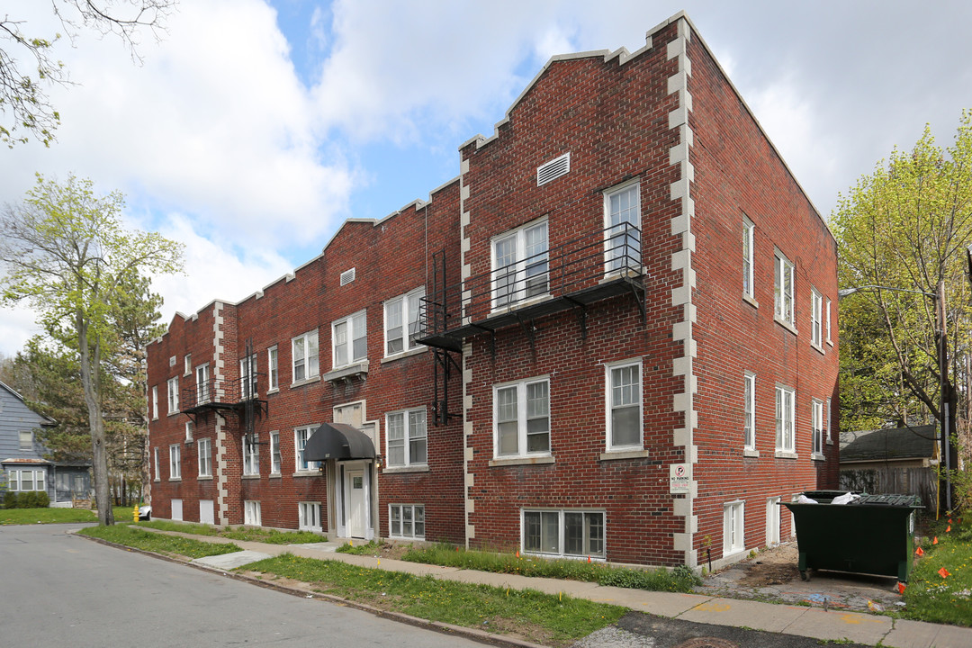 26 Westgate Ter in Rochester, NY - Building Photo