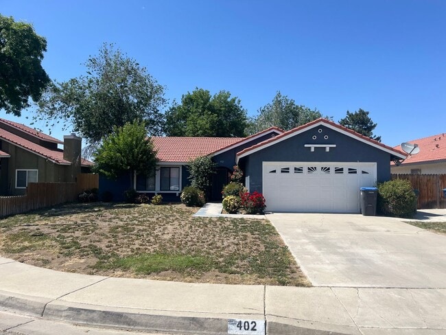 property at 402 Oakwood Ct