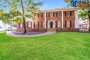 130 Valley Club Cir in Little Rock, AR - Building Photo