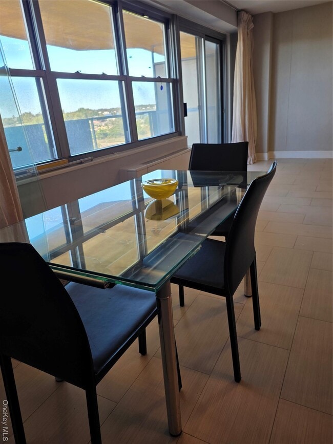 18-05 215th St in Queens, NY - Building Photo - Building Photo