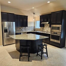 18509 Tanner Bayou Loop in Austin, TX - Building Photo - Building Photo