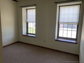 180 Bemis Rd, Unit 2 in Fitchburg, MA - Building Photo - Building Photo