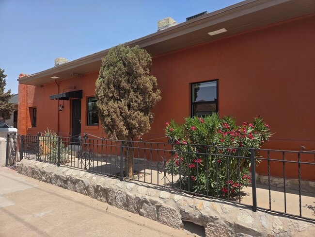 property at 1018 Brown St