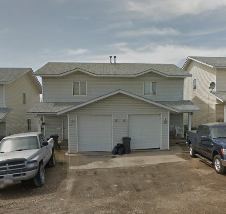 9218-9286 86 St in Fort St John, BC - Building Photo