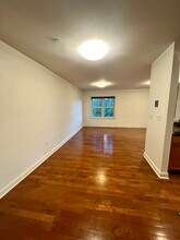 391 Pleasant St, Unit 307 in Melrose, MA - Building Photo - Building Photo