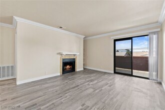 4050 Pacific Harbors Dr, Unit 230 in Las Vegas, NV - Building Photo - Building Photo