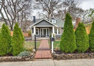 1710 Natchez Trace in Nashville, TN - Building Photo - Building Photo