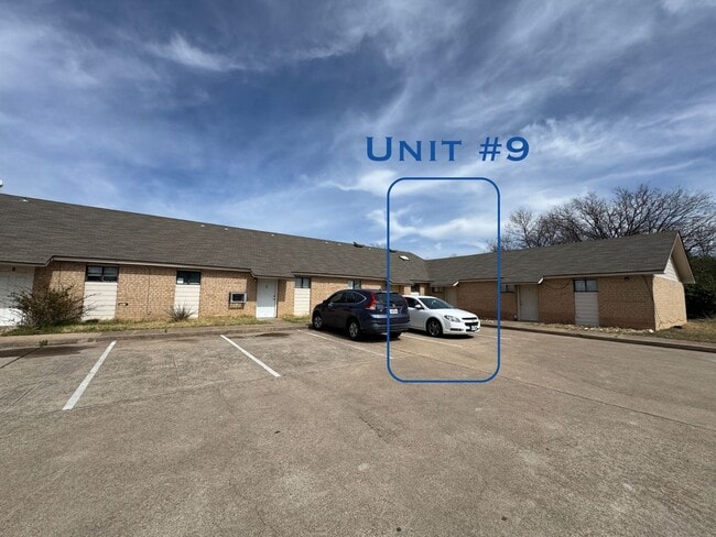 715 N 20th St, Unit Unit 09 in Temple, TX - Foto de edificio - Building Photo