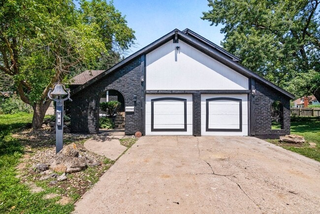 property at 508 Dover Ct