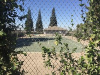 Camelot West in Fresno, CA - Foto de edificio - Building Photo