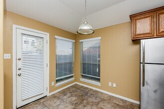 1901 Belshire Ct in Fort Worth, TX - Building Photo - Building Photo