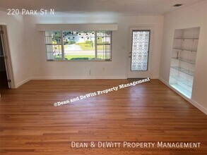 220 Park St N in St. Petersburg, FL - Building Photo - Building Photo