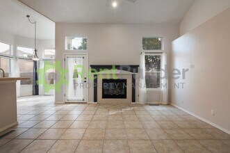 8108 Rancho Viejo Ct NW in Albuquerque, NM - Foto de edificio - Building Photo