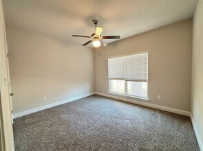 5490 Overland Dr in Biloxi, MS - Building Photo - Building Photo