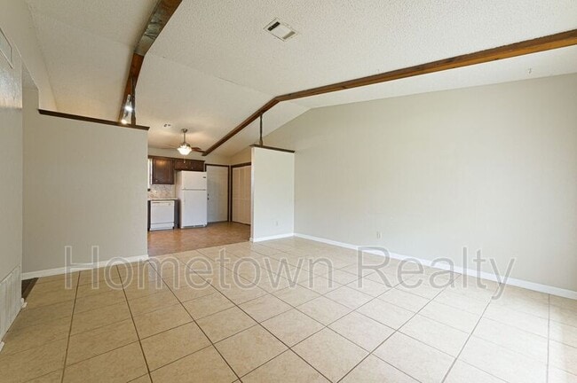 6212 NW Ash Ave in Lawton, OK - Building Photo - Building Photo