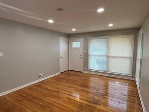 1127 E 159th Pl in South Holland, IL - Building Photo - Building Photo