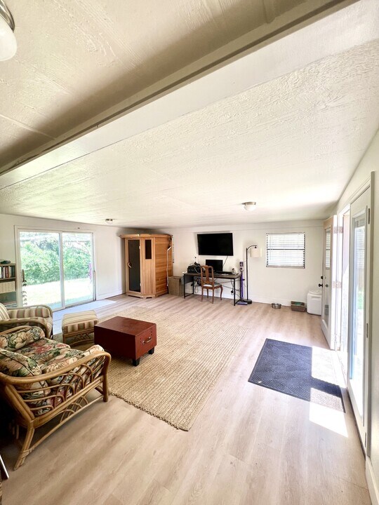 9713 Nashville Ave in Lubbock, TX - Building Photo