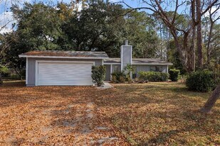 6033 NW 33 St in Gainesville, FL - Building Photo