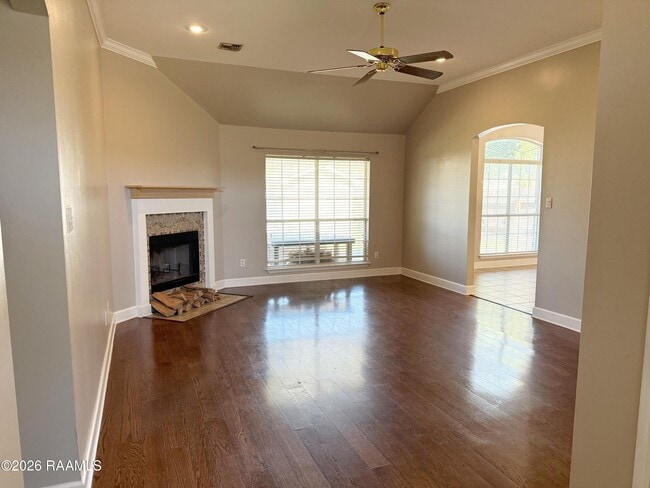 408 Rue Canard in Youngsville, LA - Building Photo - Building Photo