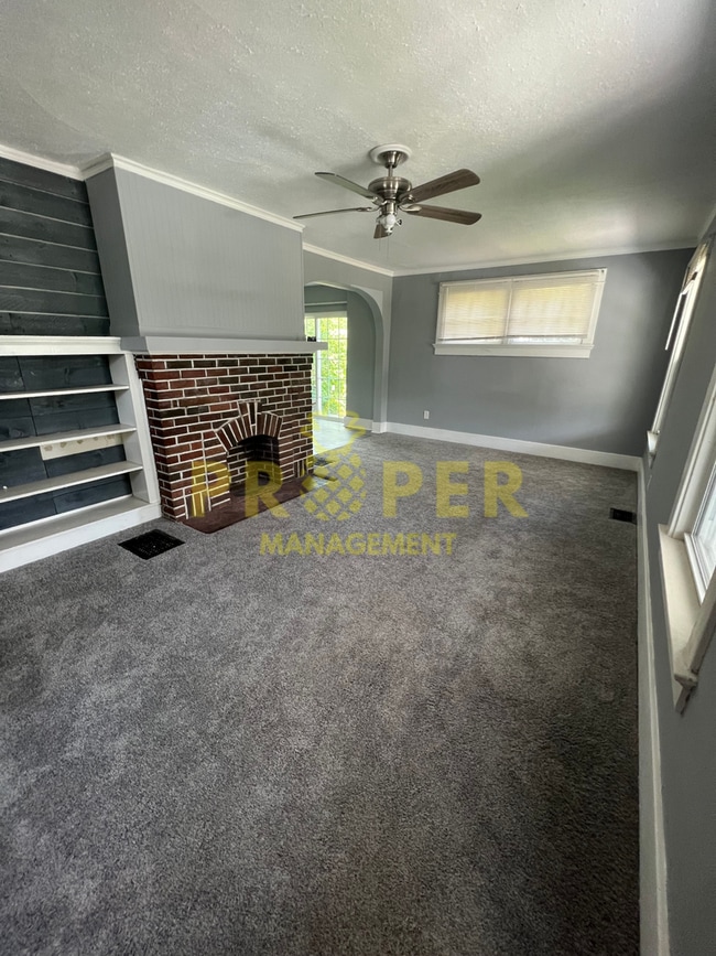 2137 Ravenwood Ave in Dayton, OH - Building Photo - Building Photo