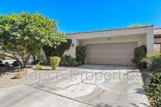 158 Wimbledon Ct in Palm Desert, CA - Foto de edificio - Building Photo