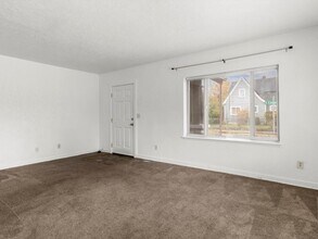 5428 S Cedar St in Tacoma, WA - Building Photo - Building Photo