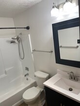 1402 W Jefferson St in Washington, IL - Building Photo - Building Photo