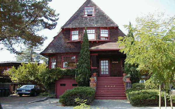 3040 Fulton St in Berkeley, CA - Building Photo - Building Photo