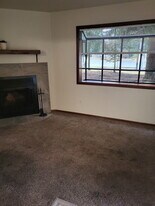 20005 1st Ave S, Unit Apartment #2 in Normandy Park, WA - Building Photo