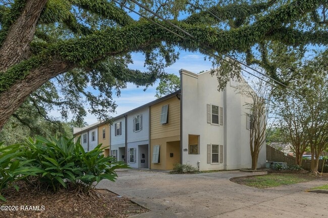 701 W Taft St, Unit 7 in Lafayette, LA - Building Photo - Building Photo